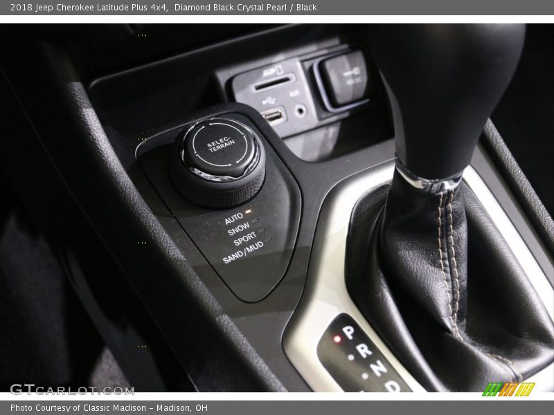 Diamond Black Crystal Pearl / Black 2018 Jeep Cherokee Latitude Plus 4x4