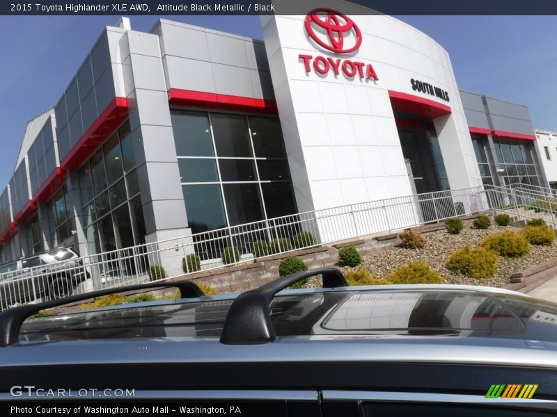 Attitude Black Metallic / Black 2015 Toyota Highlander XLE AWD