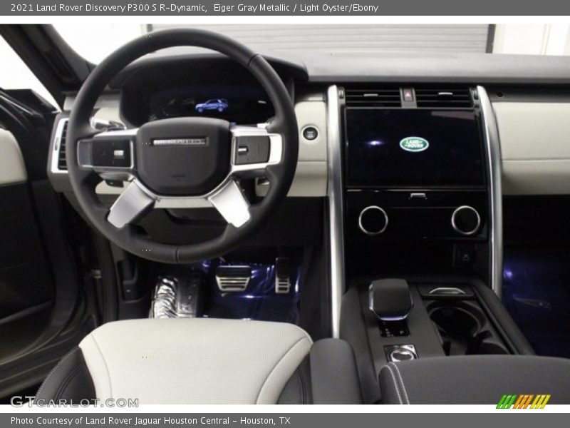 Eiger Gray Metallic / Light Oyster/Ebony 2021 Land Rover Discovery P300 S R-Dynamic