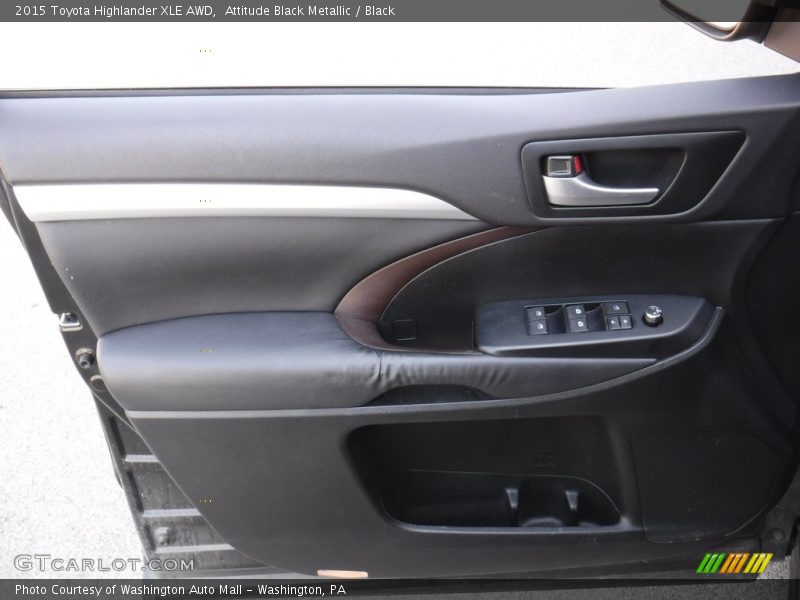 Attitude Black Metallic / Black 2015 Toyota Highlander XLE AWD