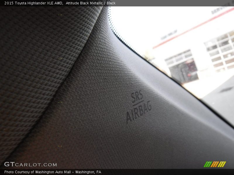 Attitude Black Metallic / Black 2015 Toyota Highlander XLE AWD