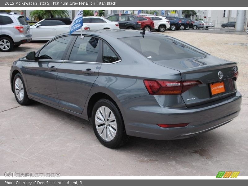Platinum Gray Metallic / Titan Black 2019 Volkswagen Jetta S