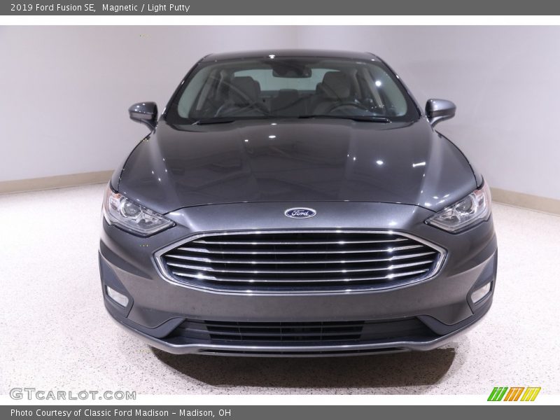 Magnetic / Light Putty 2019 Ford Fusion SE