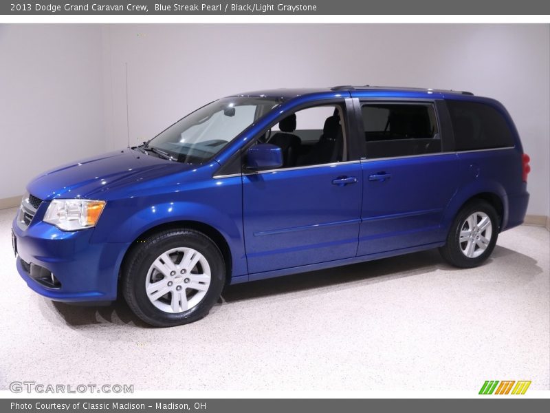 Blue Streak Pearl / Black/Light Graystone 2013 Dodge Grand Caravan Crew