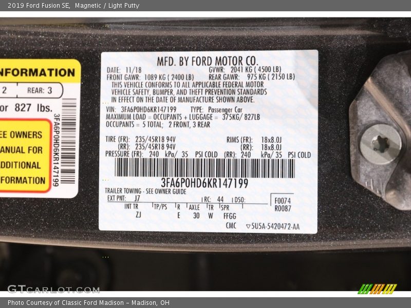 Magnetic / Light Putty 2019 Ford Fusion SE