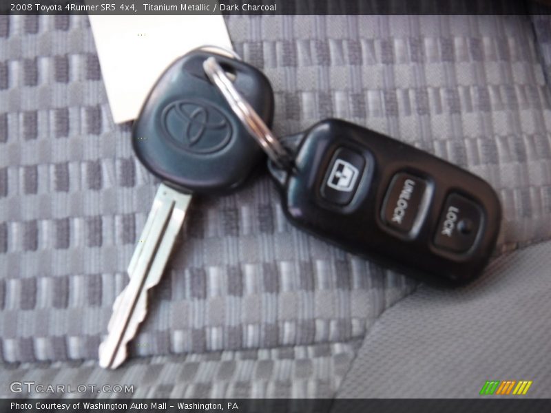 Titanium Metallic / Dark Charcoal 2008 Toyota 4Runner SR5 4x4