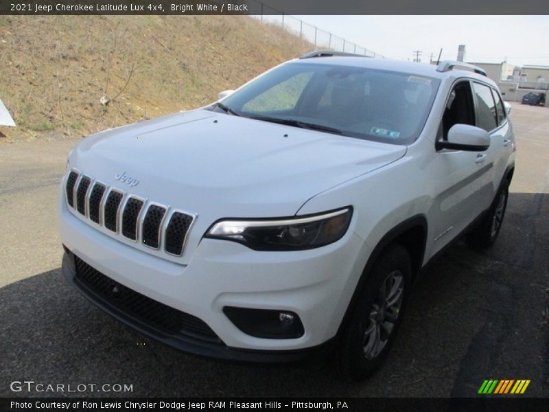 Bright White / Black 2021 Jeep Cherokee Latitude Lux 4x4