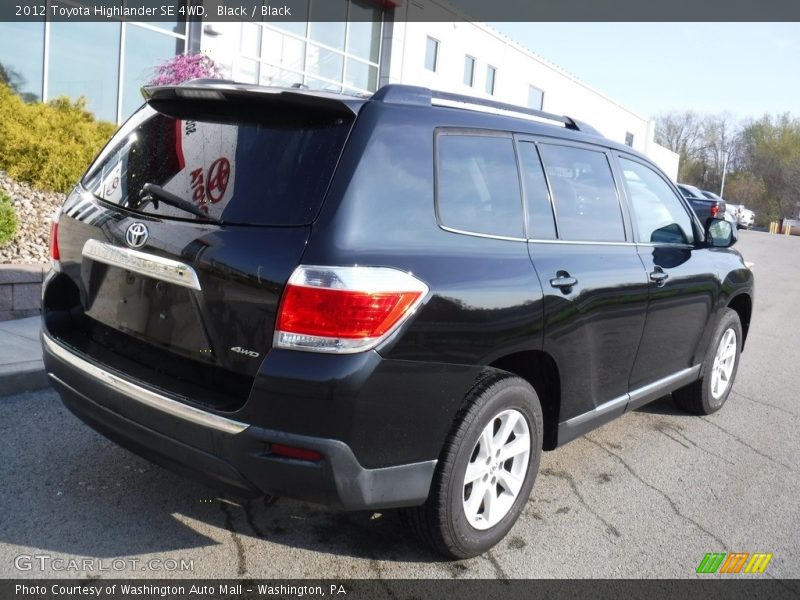 Black / Black 2012 Toyota Highlander SE 4WD