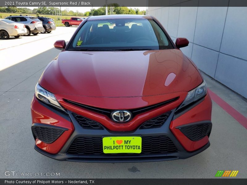 Supersonic Red / Black 2021 Toyota Camry SE