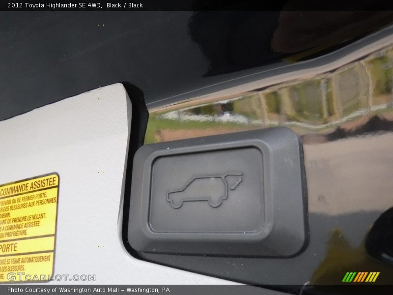 Black / Black 2012 Toyota Highlander SE 4WD
