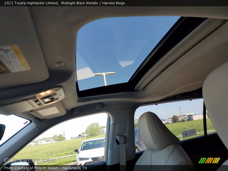 Midnight Black Metallic / Harvest Beige 2021 Toyota Highlander Limited