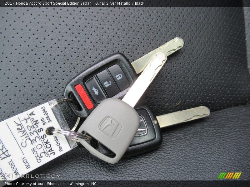 Lunar Silver Metallic / Black 2017 Honda Accord Sport Special Edition Sedan