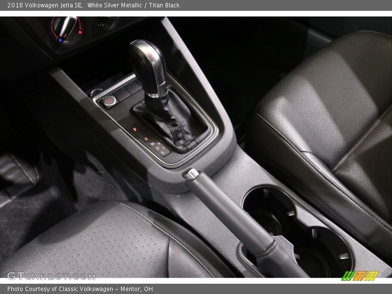 White Silver Metallic / Titan Black 2018 Volkswagen Jetta SE