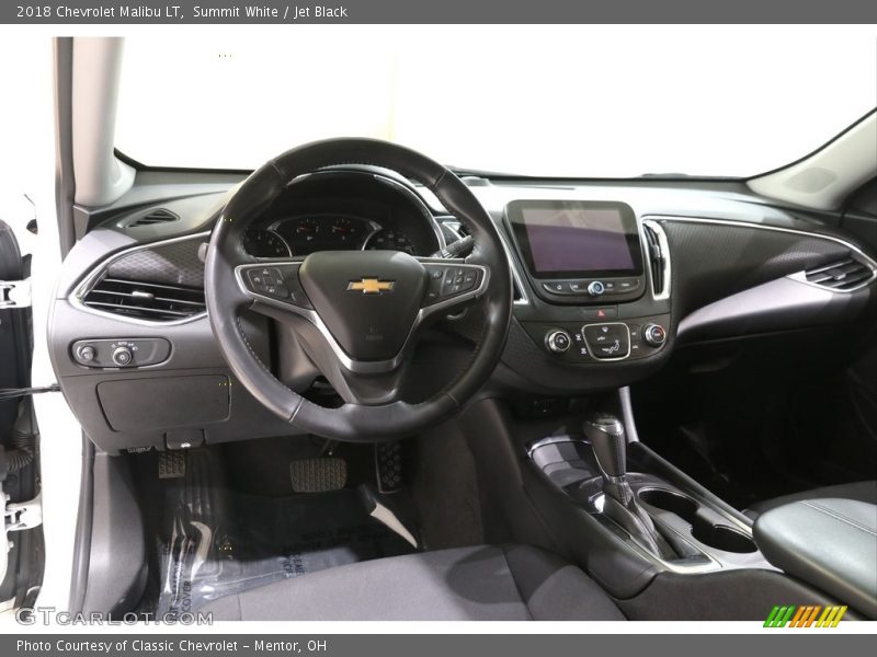 Summit White / Jet Black 2018 Chevrolet Malibu LT