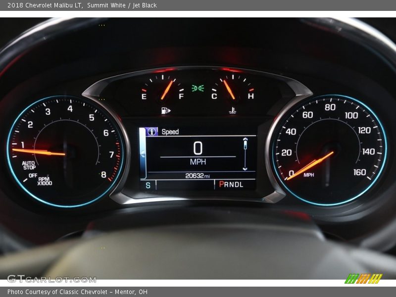 Summit White / Jet Black 2018 Chevrolet Malibu LT