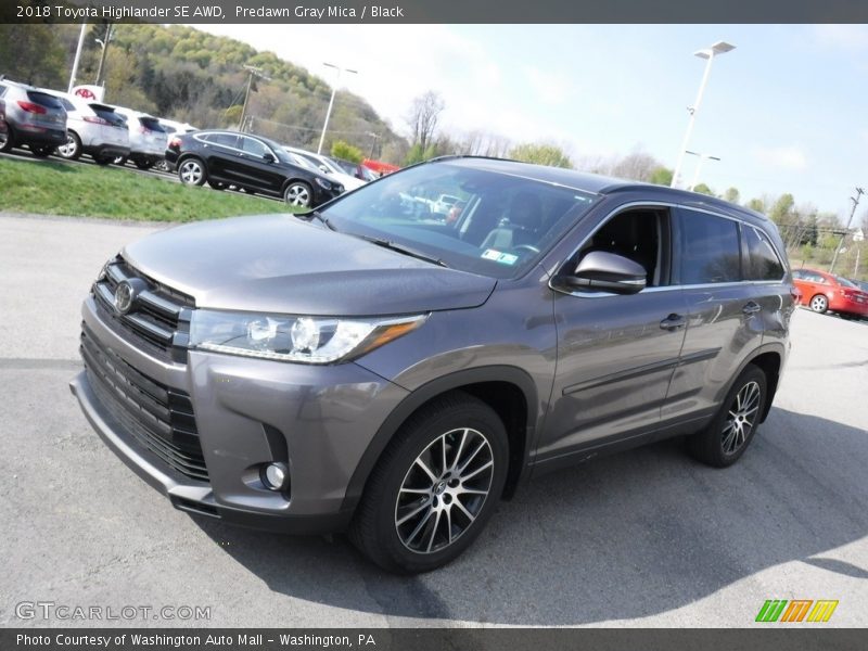 Predawn Gray Mica / Black 2018 Toyota Highlander SE AWD