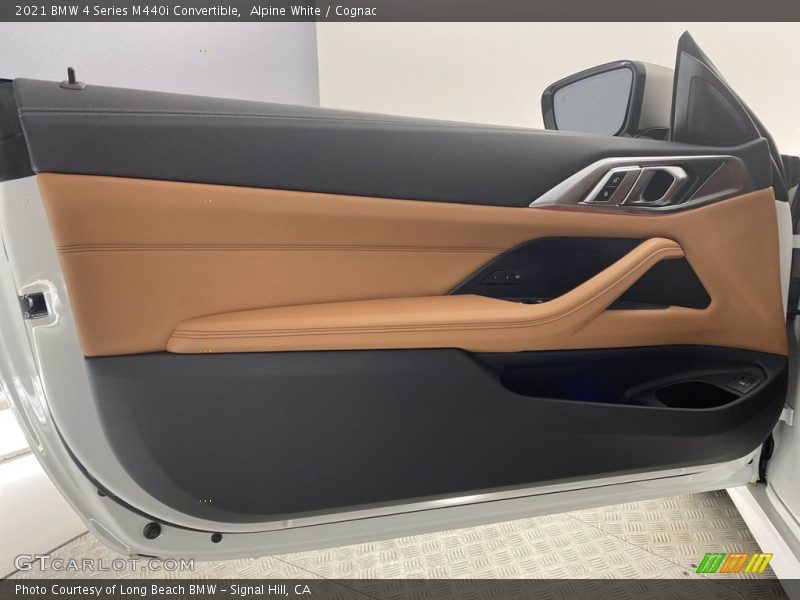 Door Panel of 2021 4 Series M440i Convertible