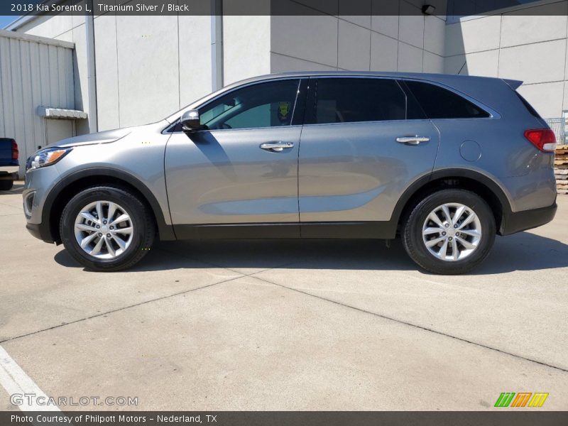 Titanium Silver / Black 2018 Kia Sorento L