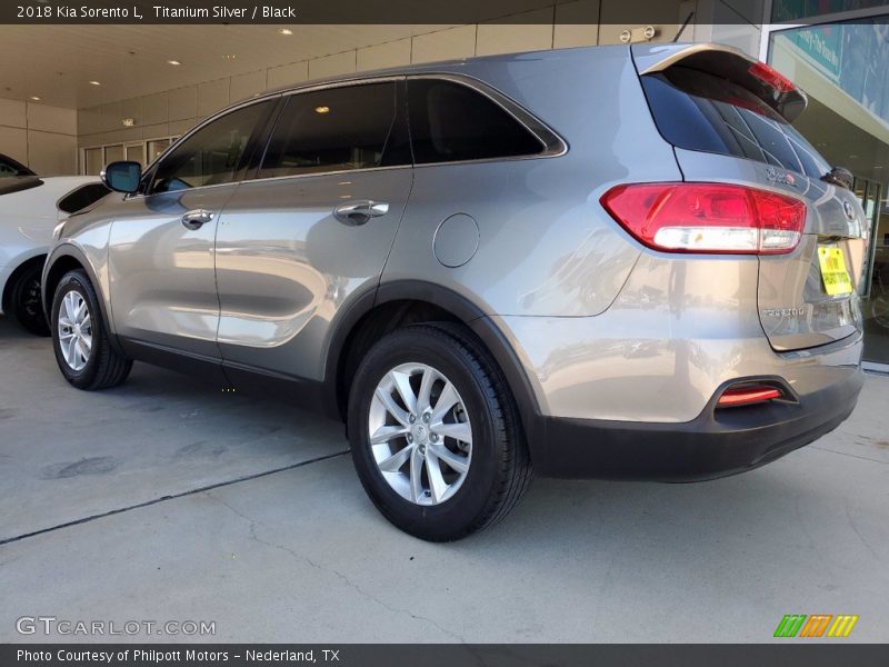 Titanium Silver / Black 2018 Kia Sorento L