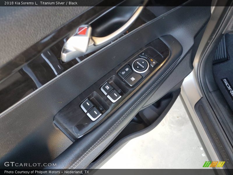 Titanium Silver / Black 2018 Kia Sorento L