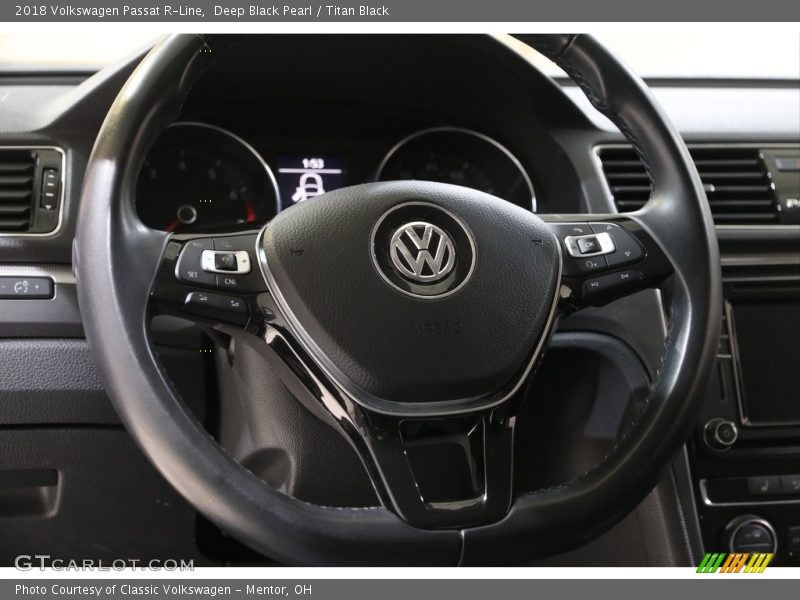 Deep Black Pearl / Titan Black 2018 Volkswagen Passat R-Line