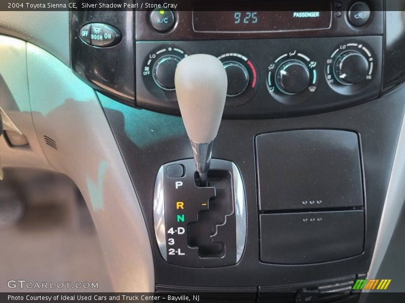 Silver Shadow Pearl / Stone Gray 2004 Toyota Sienna CE