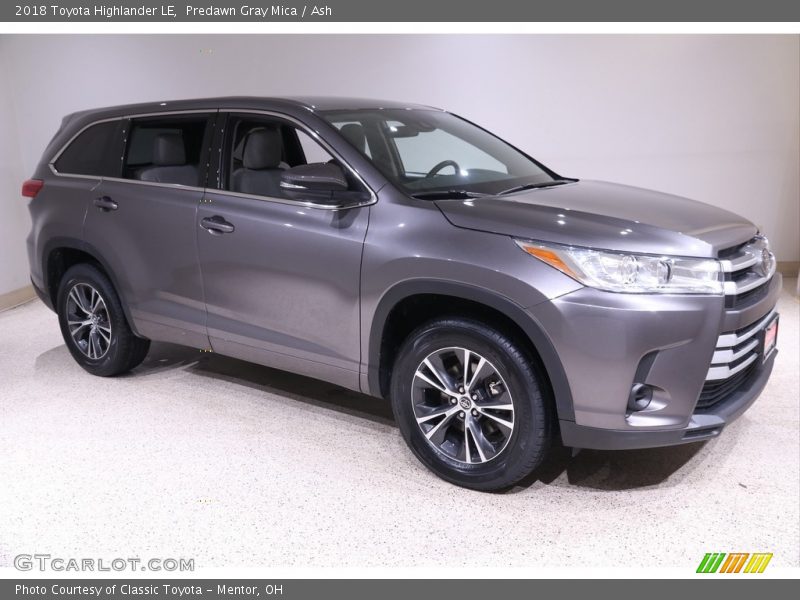 Predawn Gray Mica / Ash 2018 Toyota Highlander LE