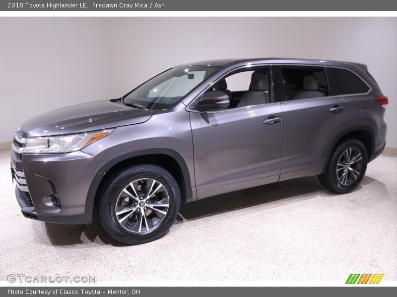 Predawn Gray Mica / Ash 2018 Toyota Highlander LE