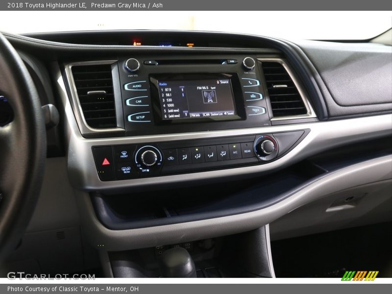 Predawn Gray Mica / Ash 2018 Toyota Highlander LE