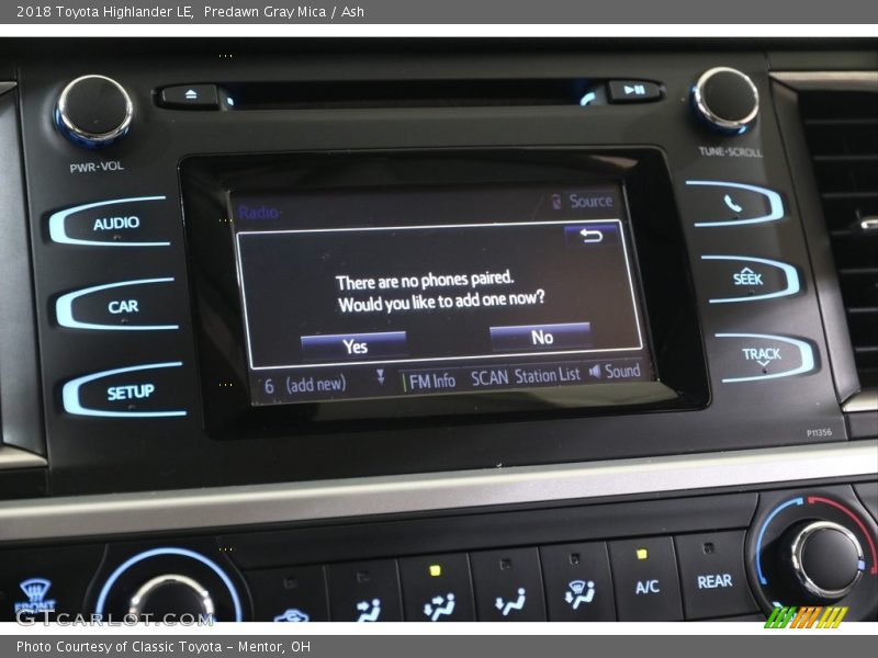Predawn Gray Mica / Ash 2018 Toyota Highlander LE