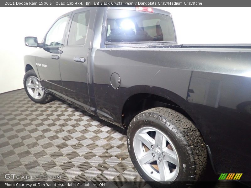 Brilliant Black Crystal Pearl / Dark Slate Gray/Medium Graystone 2011 Dodge Ram 1500 ST Quad Cab 4x4