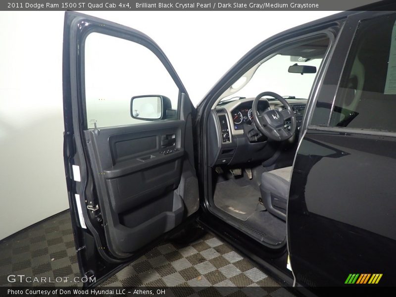 Brilliant Black Crystal Pearl / Dark Slate Gray/Medium Graystone 2011 Dodge Ram 1500 ST Quad Cab 4x4