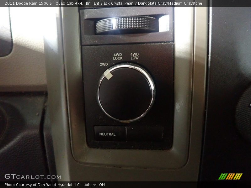 Brilliant Black Crystal Pearl / Dark Slate Gray/Medium Graystone 2011 Dodge Ram 1500 ST Quad Cab 4x4
