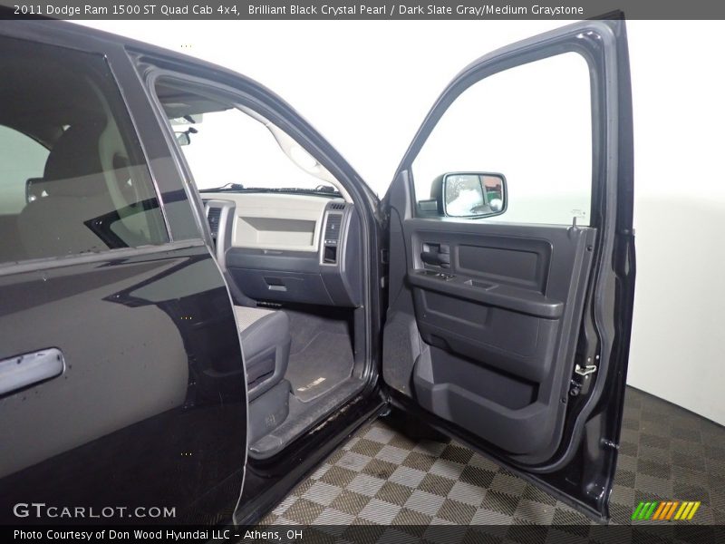Brilliant Black Crystal Pearl / Dark Slate Gray/Medium Graystone 2011 Dodge Ram 1500 ST Quad Cab 4x4