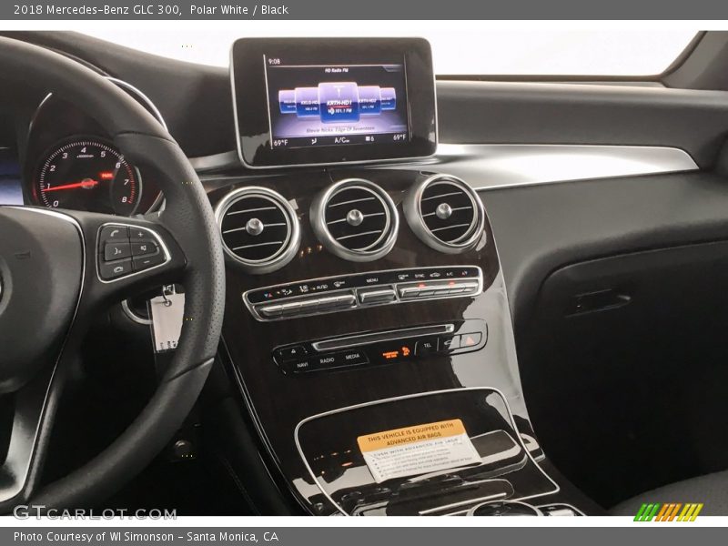 Polar White / Black 2018 Mercedes-Benz GLC 300