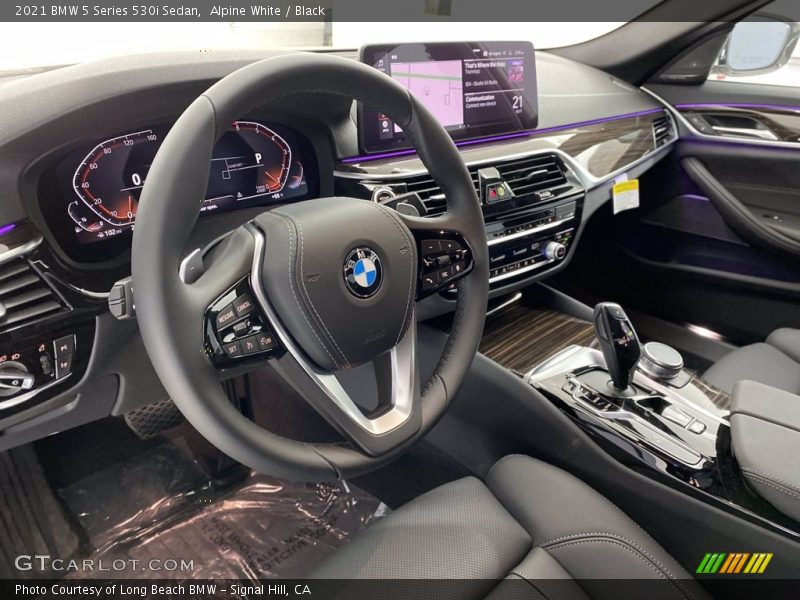 Alpine White / Black 2021 BMW 5 Series 530i Sedan