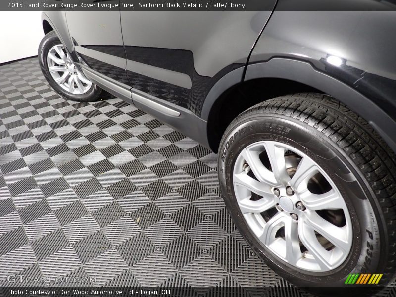 Santorini Black Metallic / Latte/Ebony 2015 Land Rover Range Rover Evoque Pure