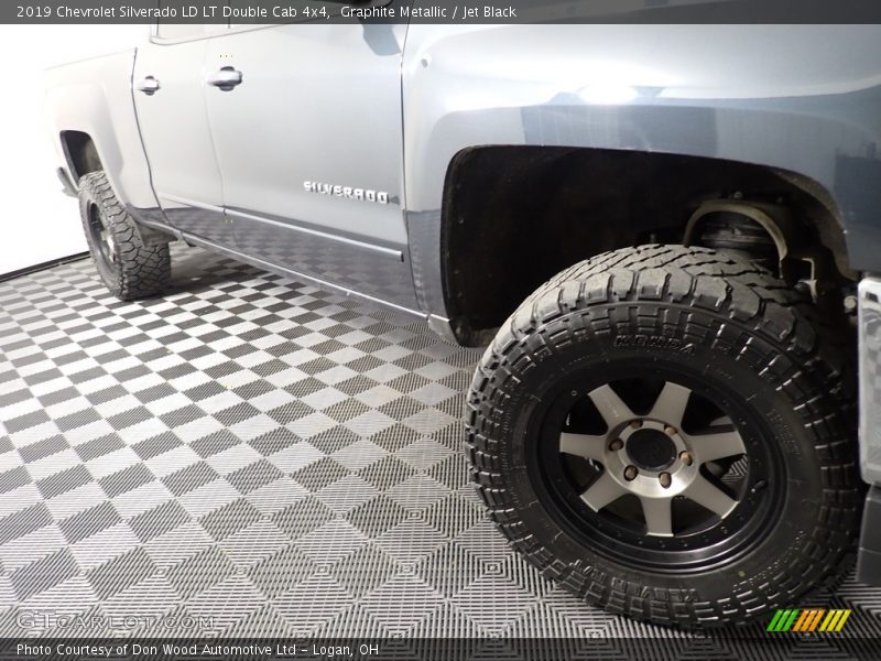 Graphite Metallic / Jet Black 2019 Chevrolet Silverado LD LT Double Cab 4x4