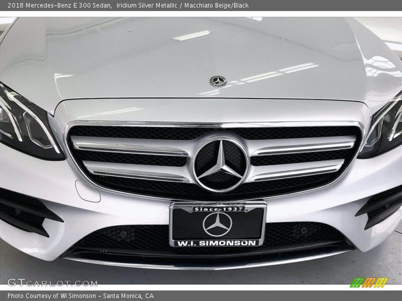 Iridium Silver Metallic / Macchiato Beige/Black 2018 Mercedes-Benz E 300 Sedan