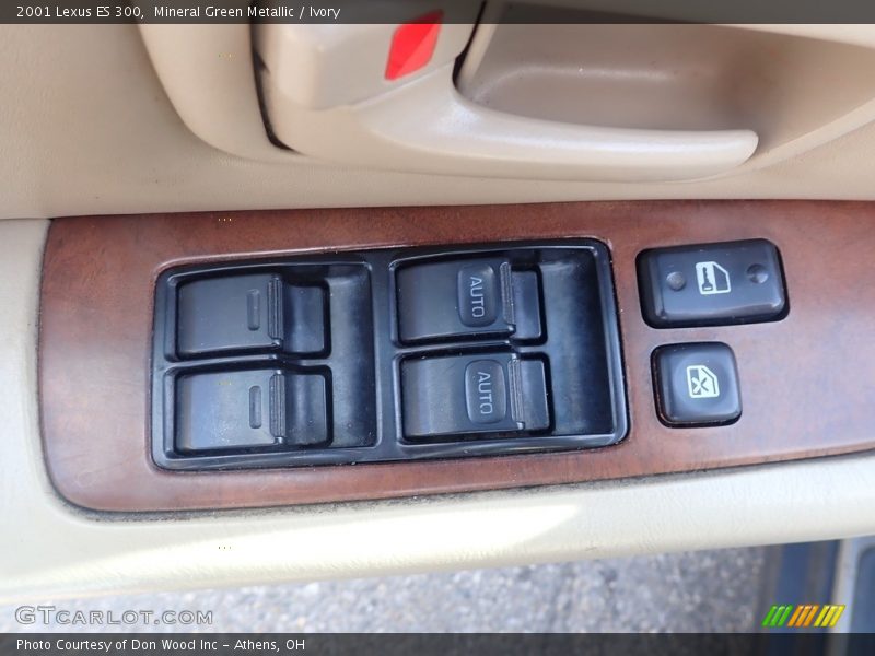 Mineral Green Metallic / Ivory 2001 Lexus ES 300