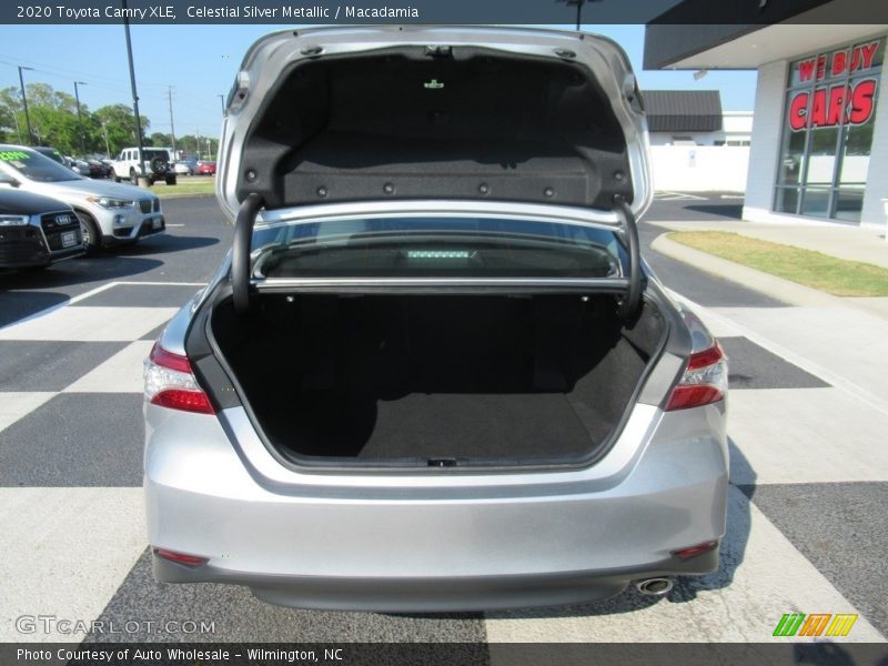 Celestial Silver Metallic / Macadamia 2020 Toyota Camry XLE
