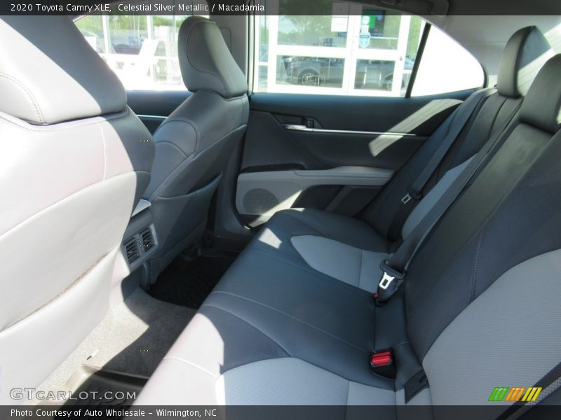 Celestial Silver Metallic / Macadamia 2020 Toyota Camry XLE