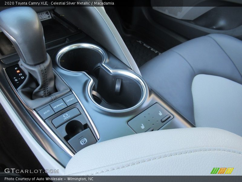 Celestial Silver Metallic / Macadamia 2020 Toyota Camry XLE