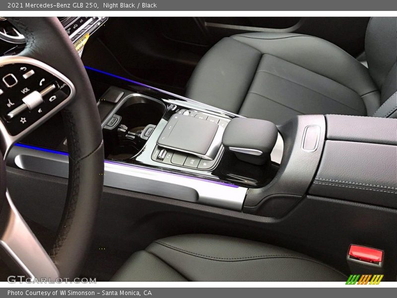 Night Black / Black 2021 Mercedes-Benz GLB 250