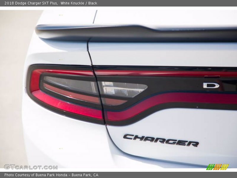 White Knuckle / Black 2018 Dodge Charger SXT Plus