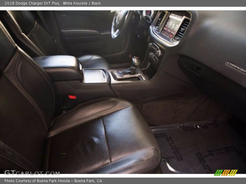 White Knuckle / Black 2018 Dodge Charger SXT Plus