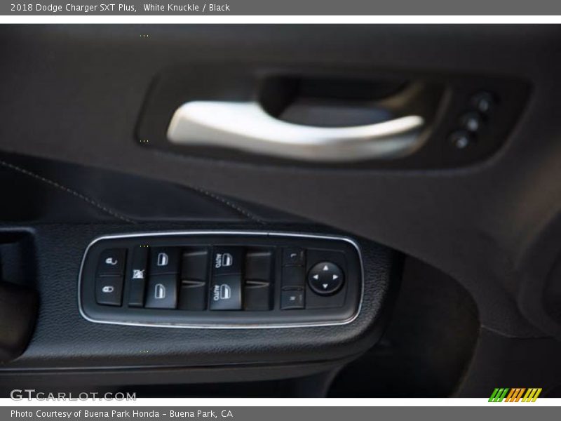 White Knuckle / Black 2018 Dodge Charger SXT Plus