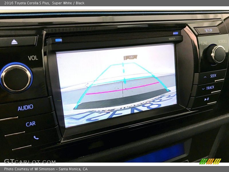 Super White / Black 2016 Toyota Corolla S Plus