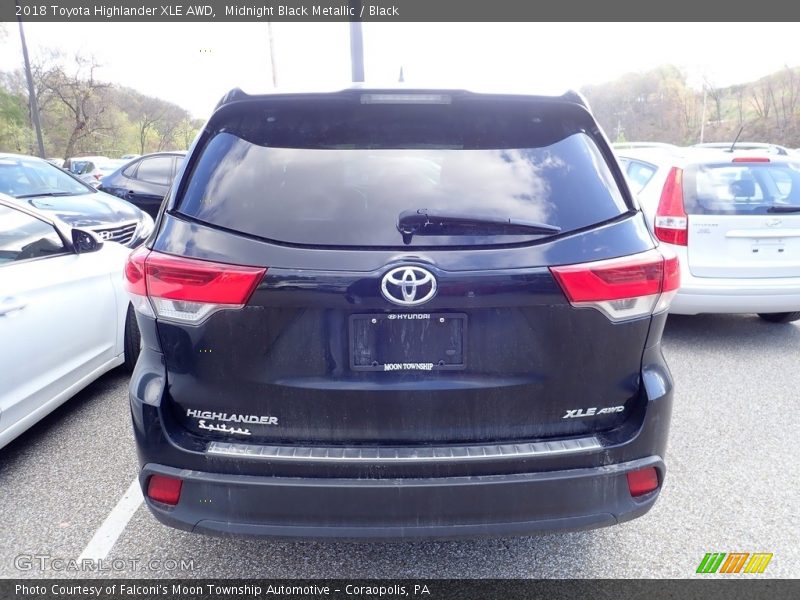 Midnight Black Metallic / Black 2018 Toyota Highlander XLE AWD