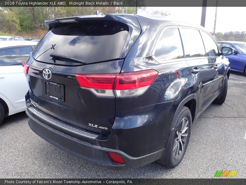 Midnight Black Metallic / Black 2018 Toyota Highlander XLE AWD